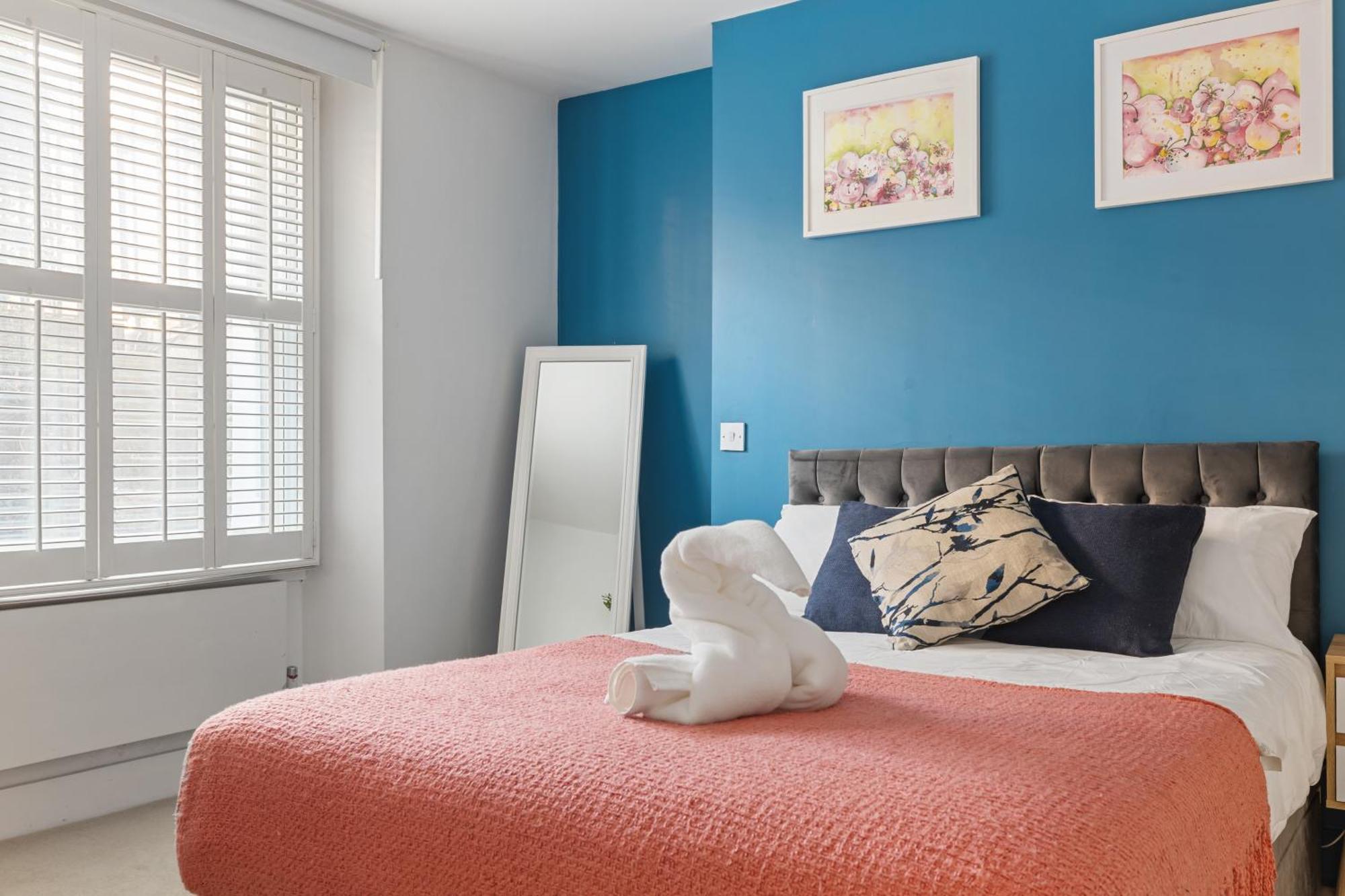 Bright & Cosy 2 Bedroom With Garden In Apartment