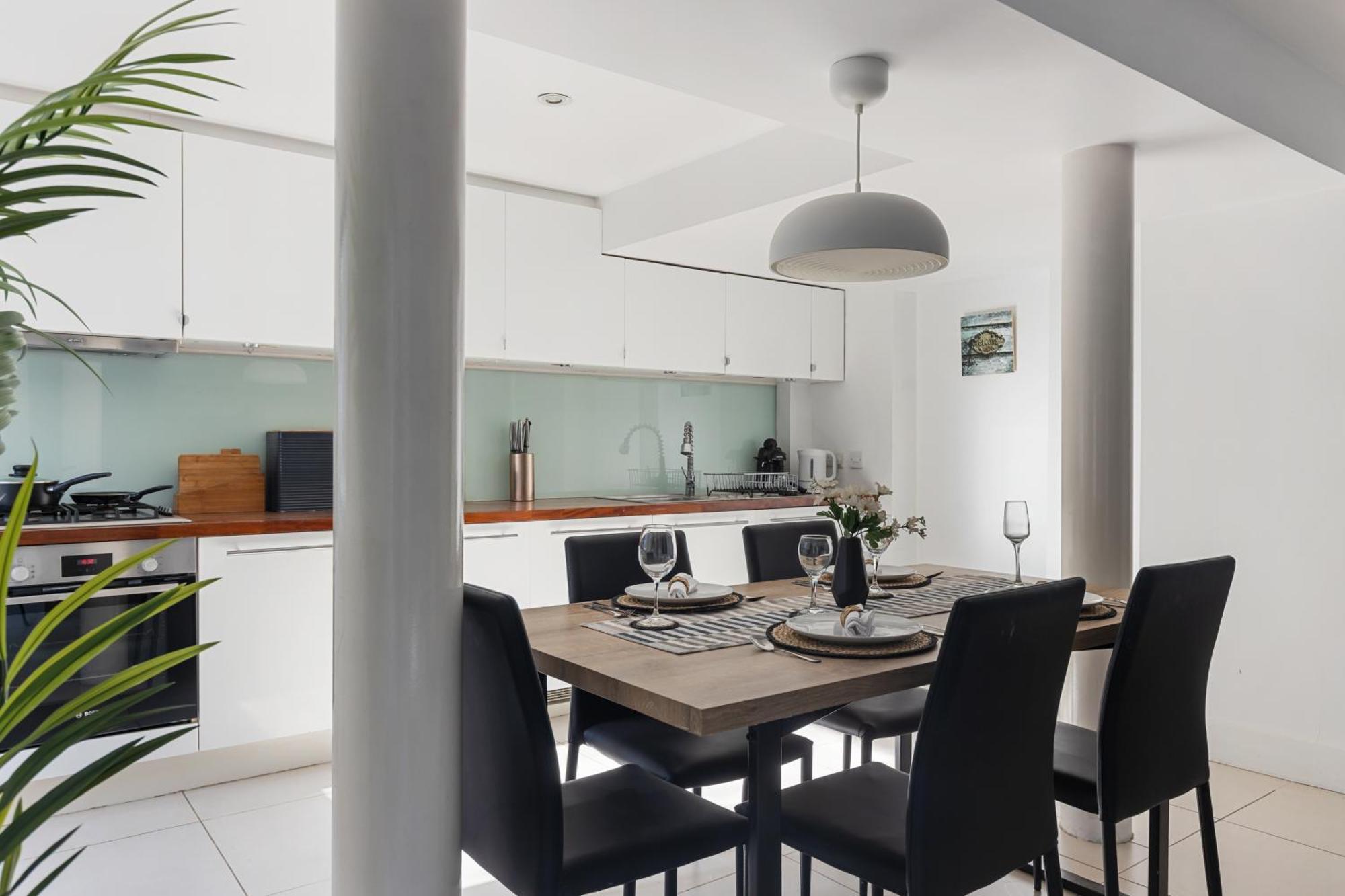 Apartment Bright & Cosy 2 Bedroom With Garden In